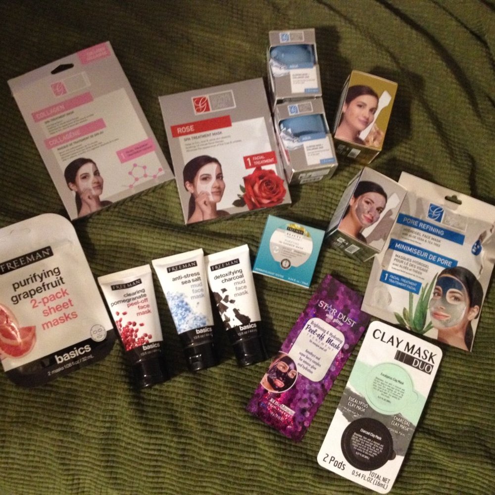 Choose a FREE Gift With ANY purchase!